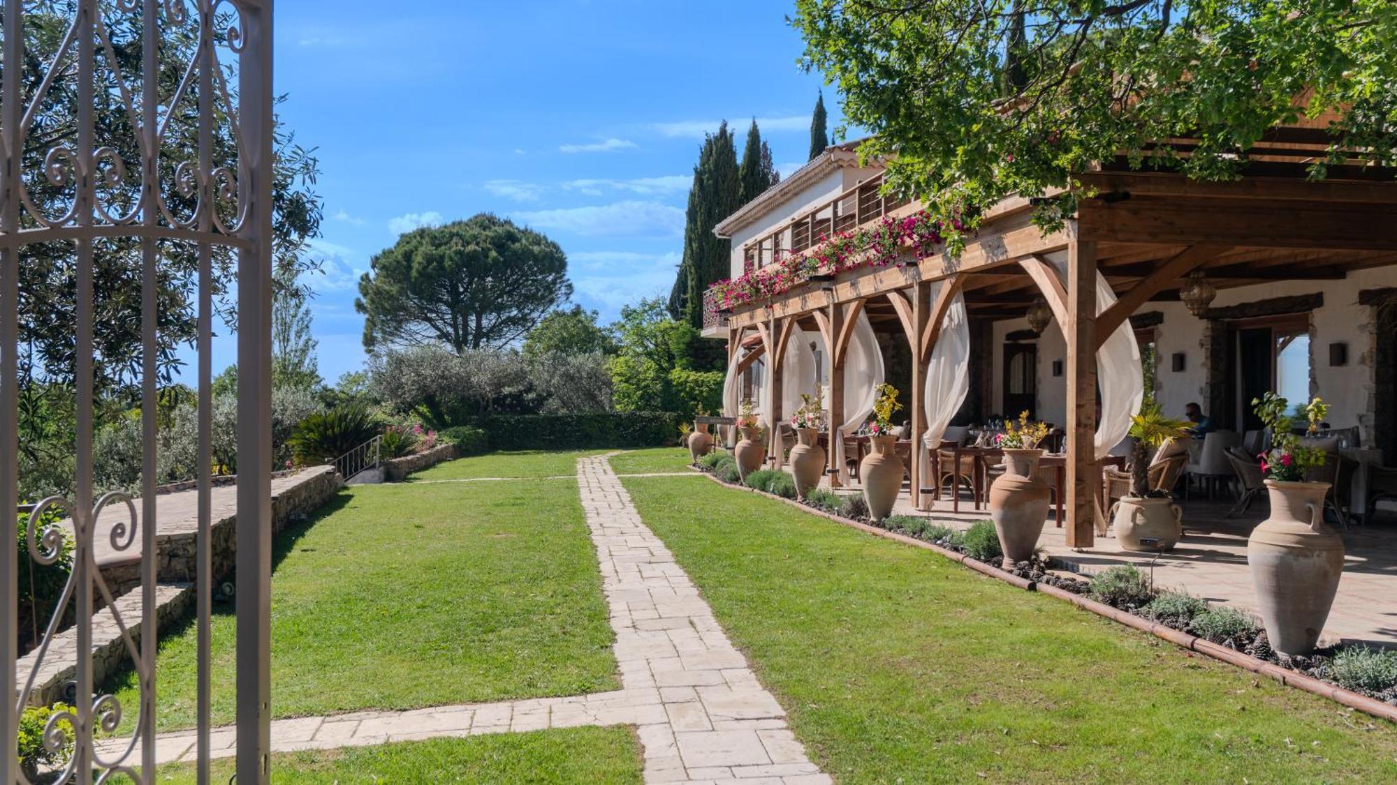 La Petite Auberge Tourtour Exterior foto